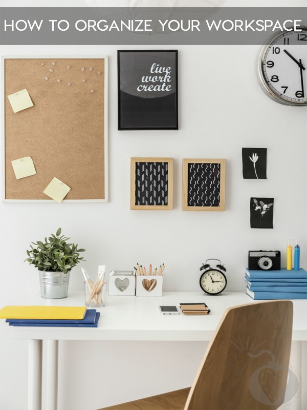 Organizing Your Workspace + {The Creative Corner 01.10.16}