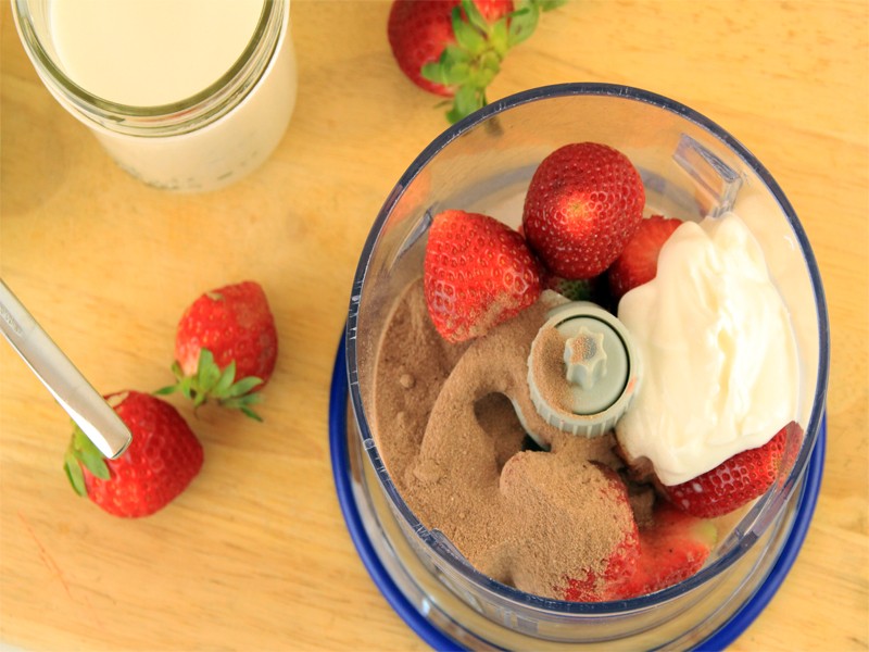 Chocolate Covered Strawberry Smoothie Recipe