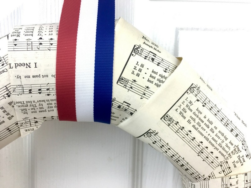 Patriotic Wreath Tutorial Using Old Hymnal Pages